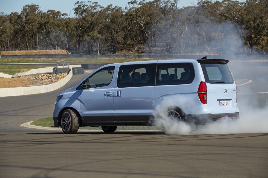  Hyundai iMax N Drift Bus 2019 года  (фото 5 из 8)